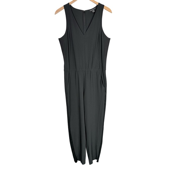 Athleta Black Brooklyn Jumpsuit Sleeveless 
Cropped Athleisure Size 10 Tall EUC - Picture 3 of 10